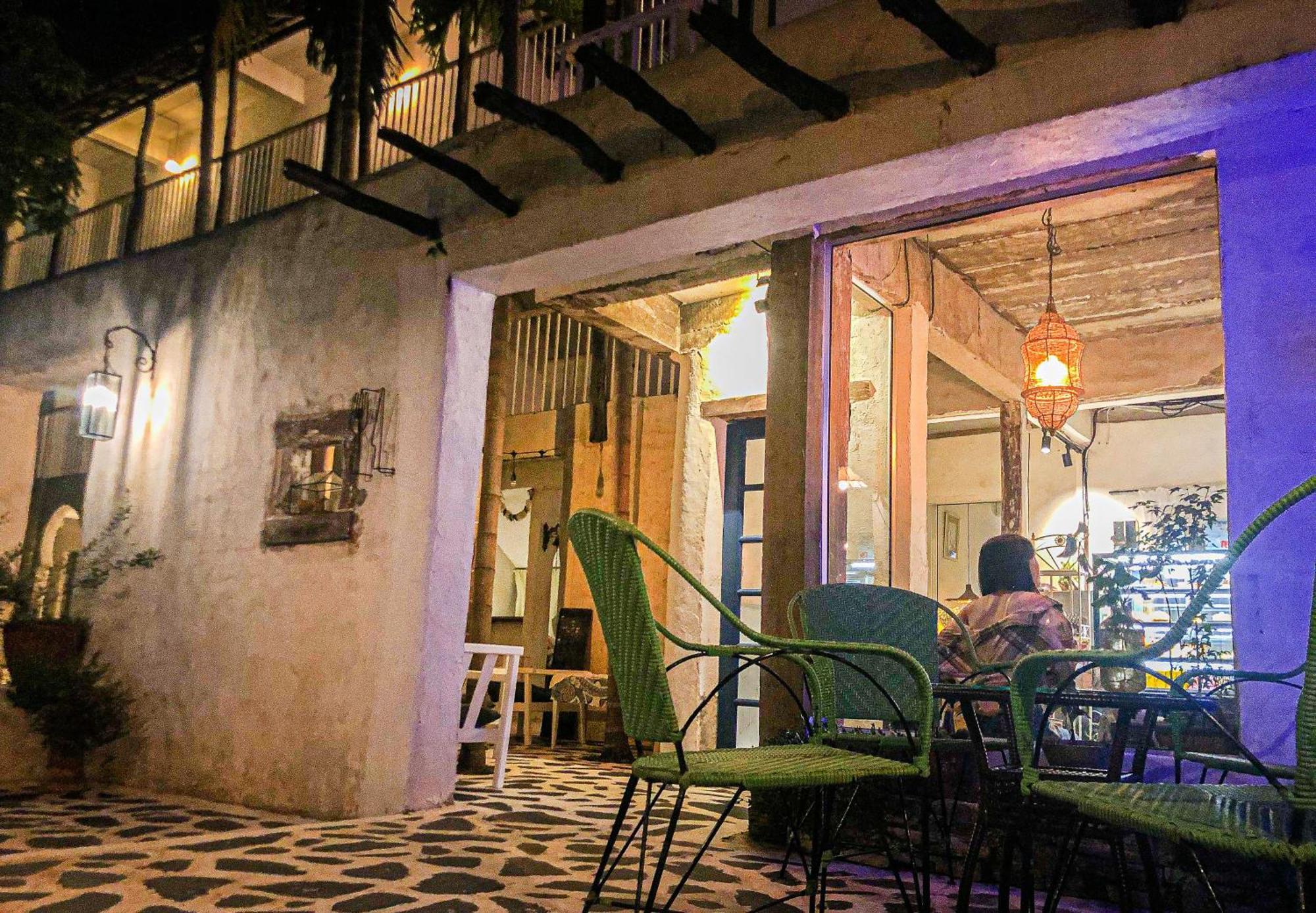 Hotel De Lit Ubon Ratchathani Exterior foto